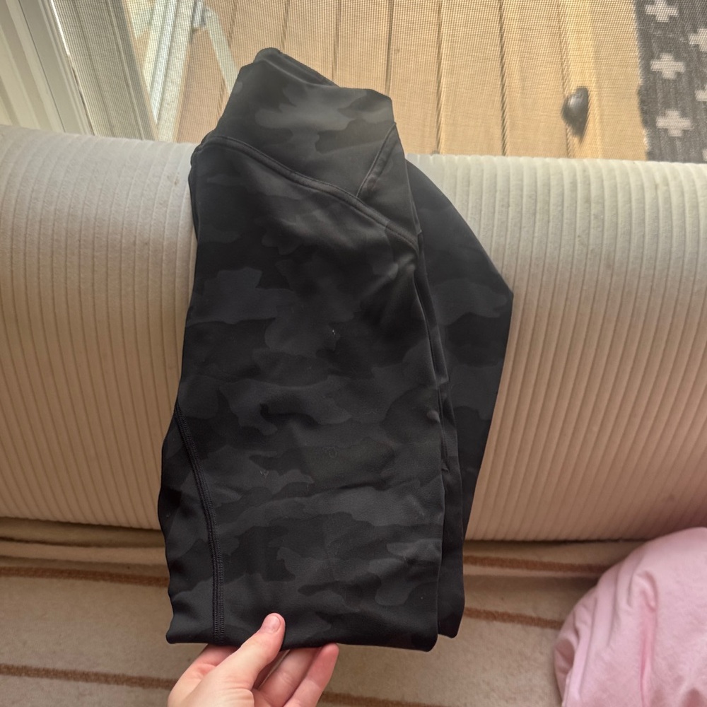 LULULEMON BLACK CAMO WUNDERTRAIN LEGGINGS